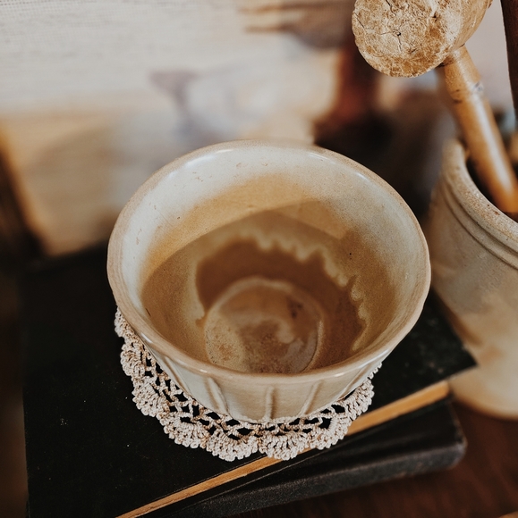 Beige Ceramic Fluted Bowl - Picture 3 of 4